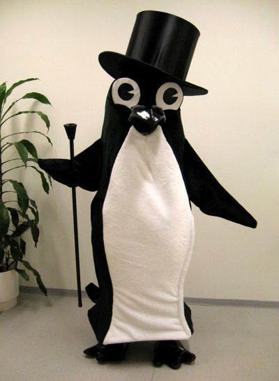 Kauppakeskus Skanssin Freddy pingviini maskotti